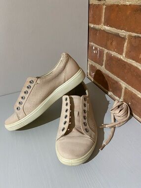 Ecco Women's Microsuede Sneakers in Blush